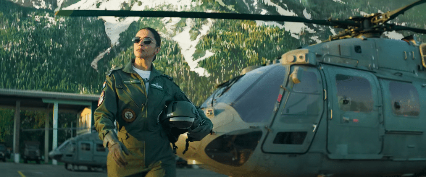 Fighter 2024 Movie Review And Rating Hrithik Roshan Deepika